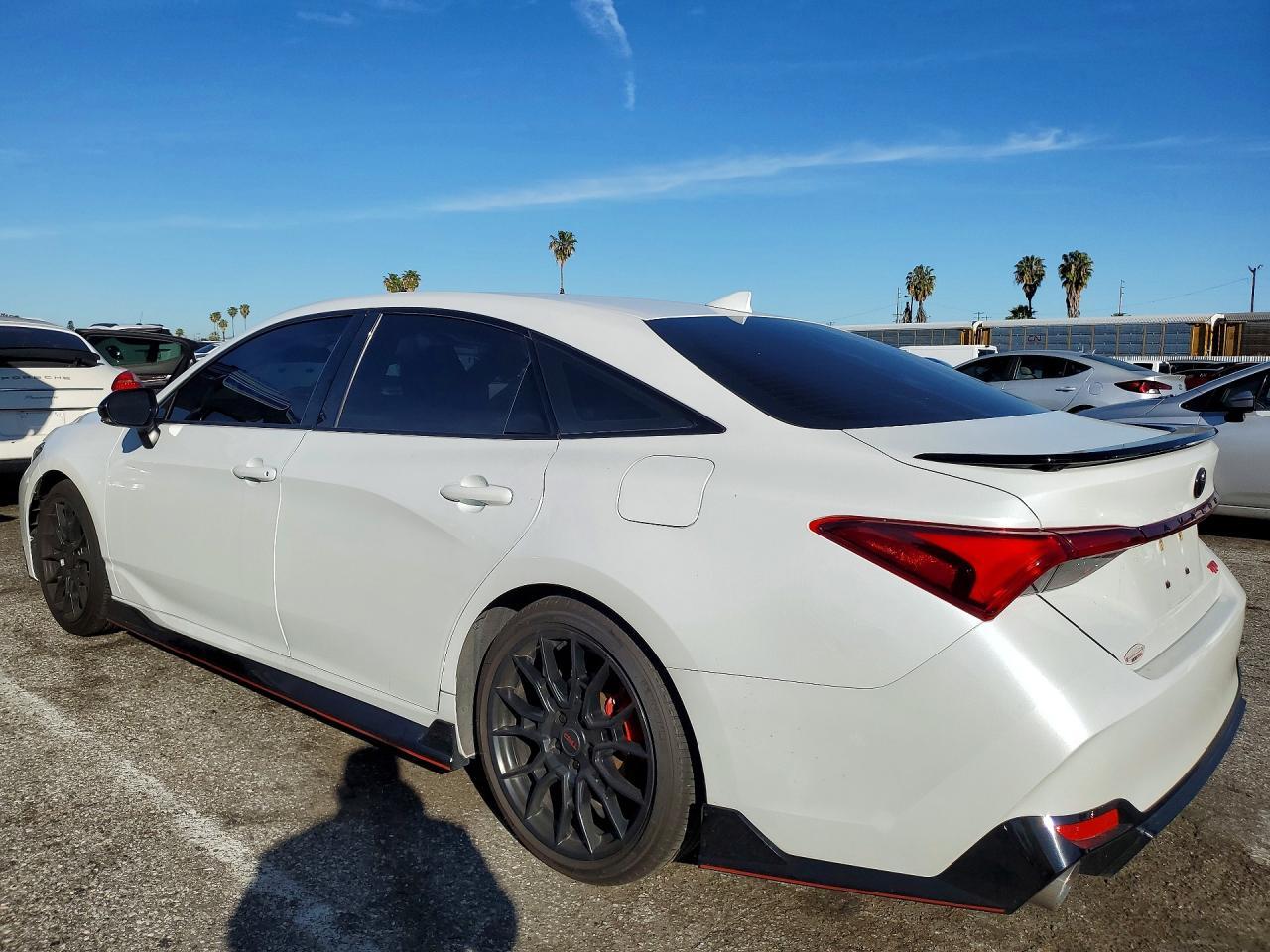 2020 Toyota Avalon Trd - Фото 2