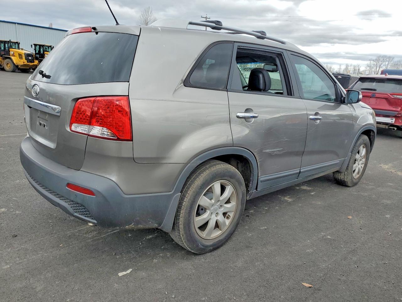 2012 Kia Sorento - Image 3