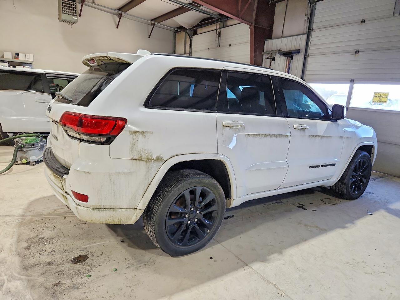 2018 Jeep Gr Cher - Фото 3