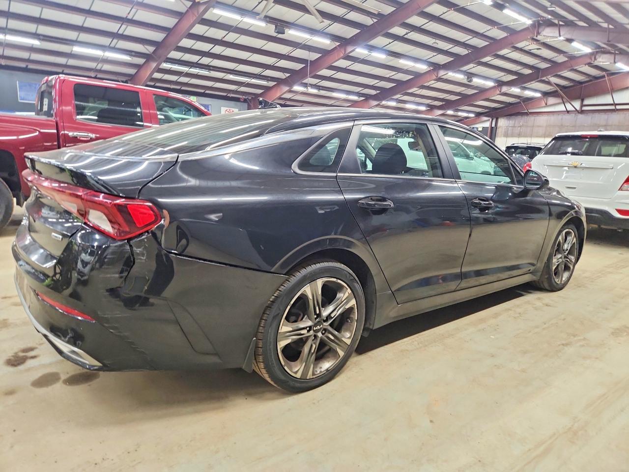 2022 Kia K5 Lxs - Image 3
