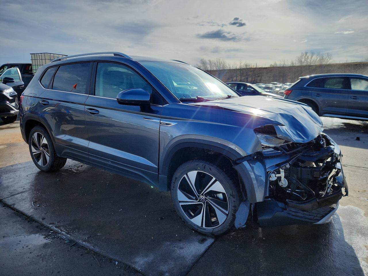 2024 Volkswagen Taos Se - Фото 4