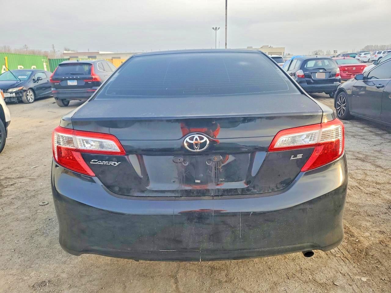 2012 Toyota Camry Le - Фото 6