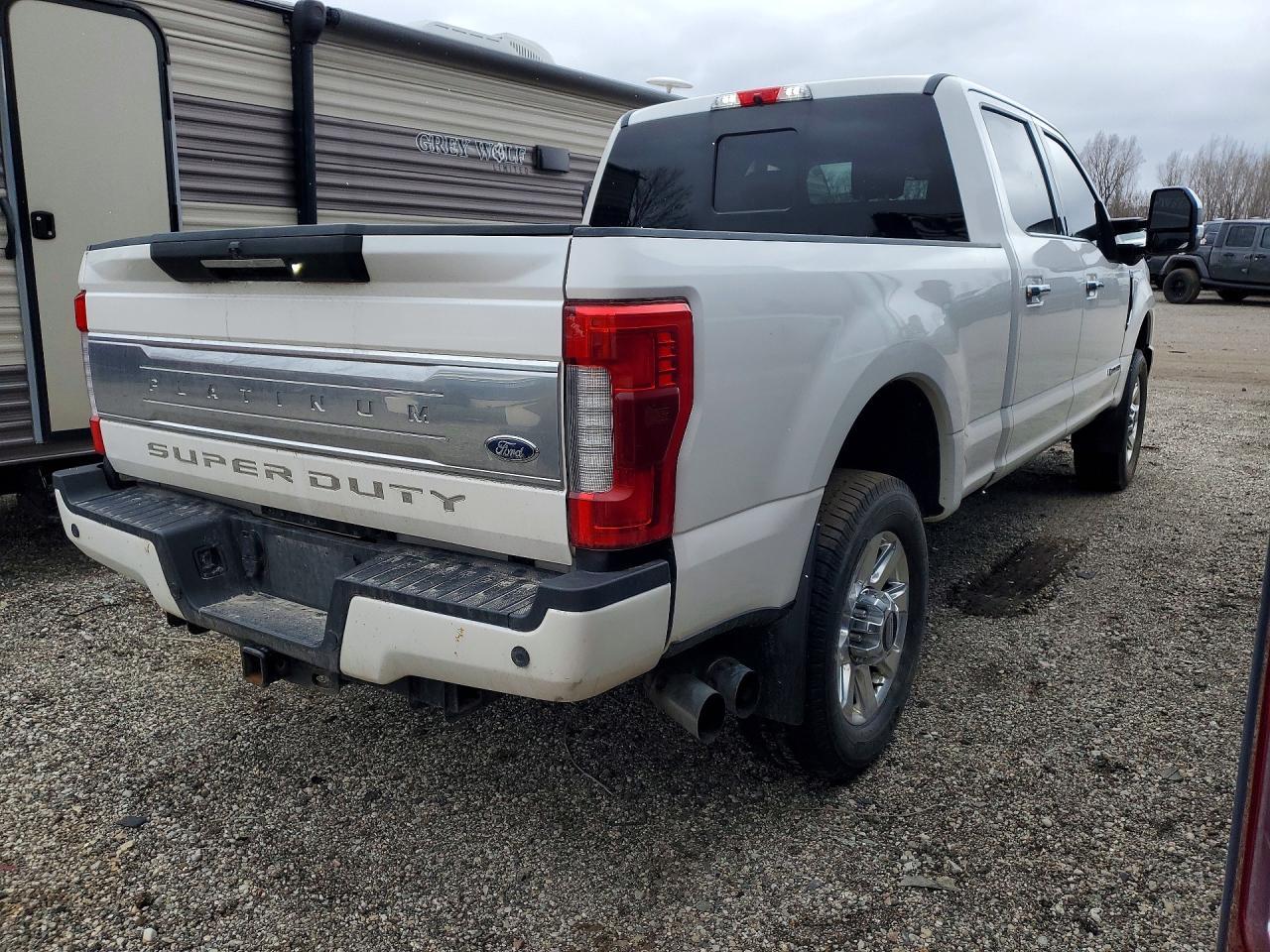 2019 Ford F350 Super Duty - Фото 3