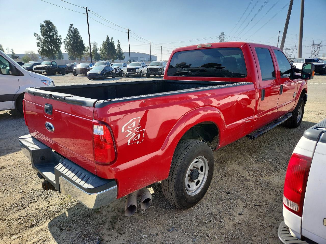 2013 Ford F250 Super Duty - Фото 3