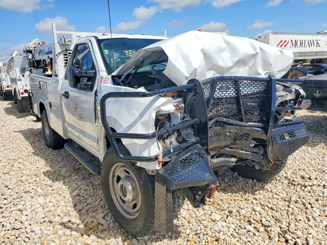 2021 Ford F350 Super Duty - Фото 4