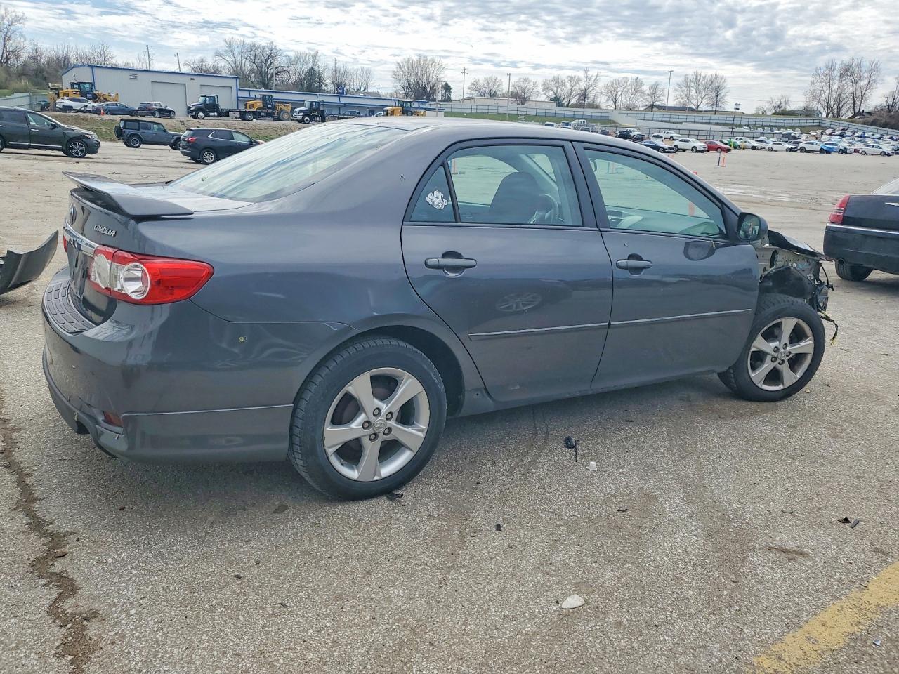 2012 Toyt Corolla S - Фото 3