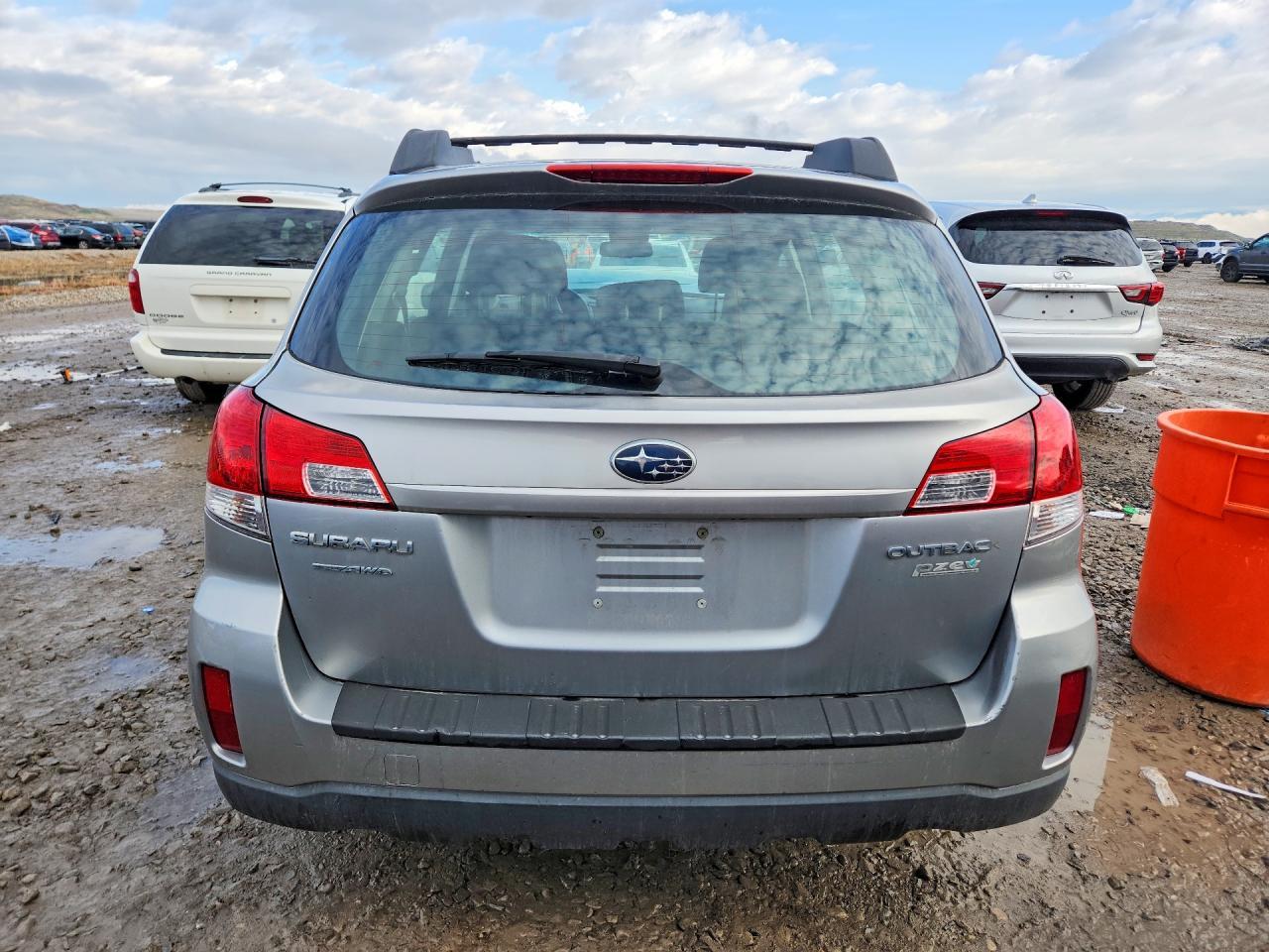 2010 Subaru Outback 2.5I - Фото 6