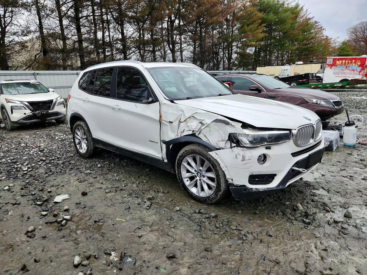 2017 BMW X3 Sdrive28I - Image 4