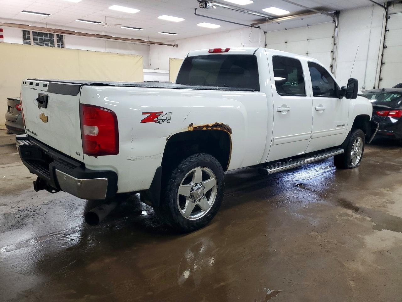 2012 Chevrolet Silverado K2500 Heavy Duty Ltz - Фото 3