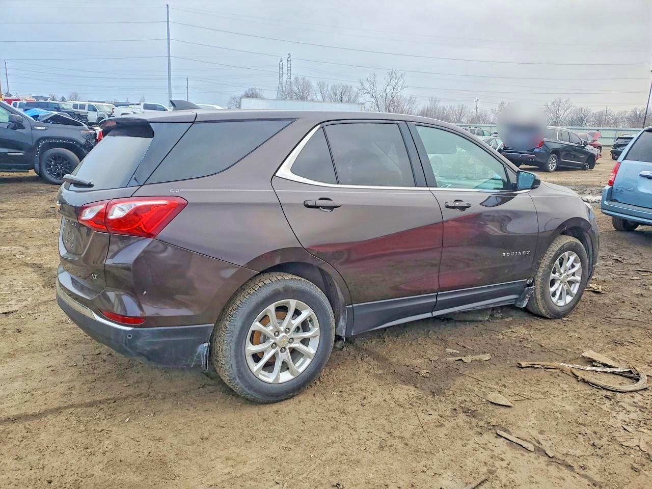 2020 Chevrolet Equinox Lt - Image 3