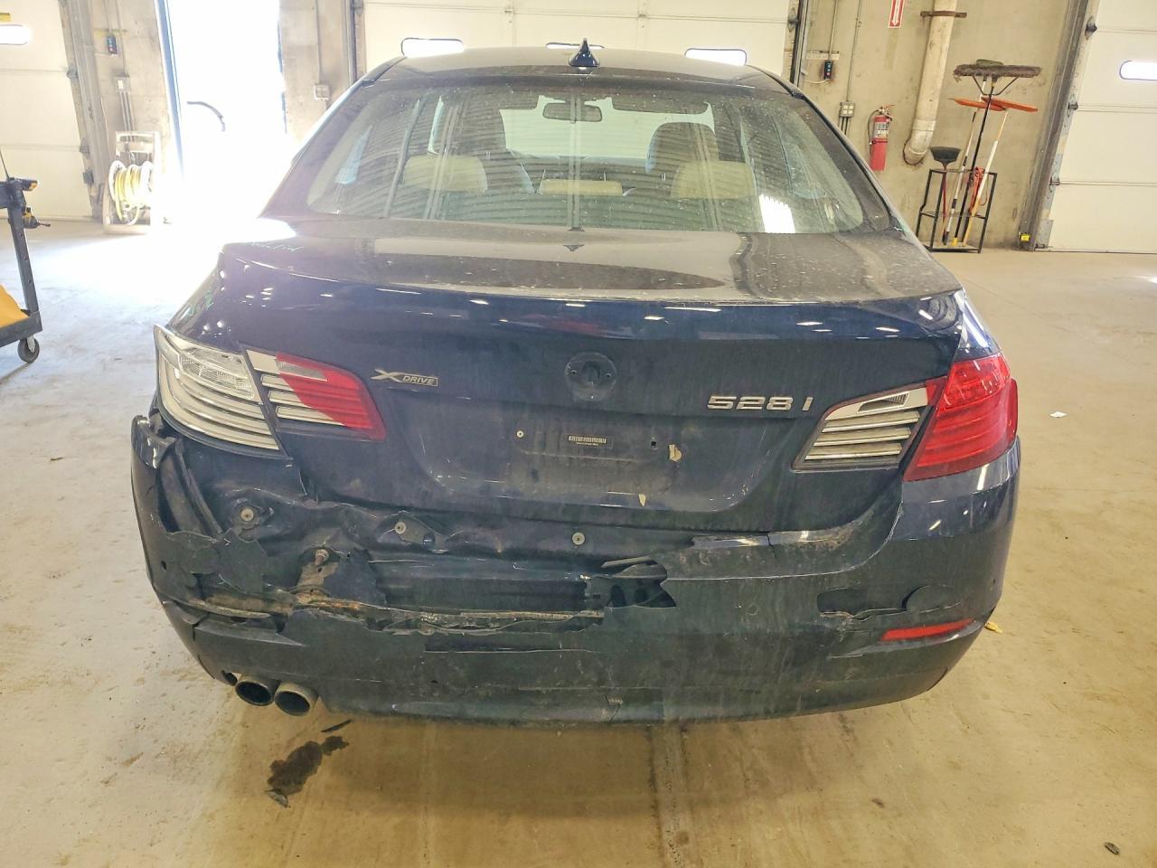 2016 BMW 528 Xi - Фото 6