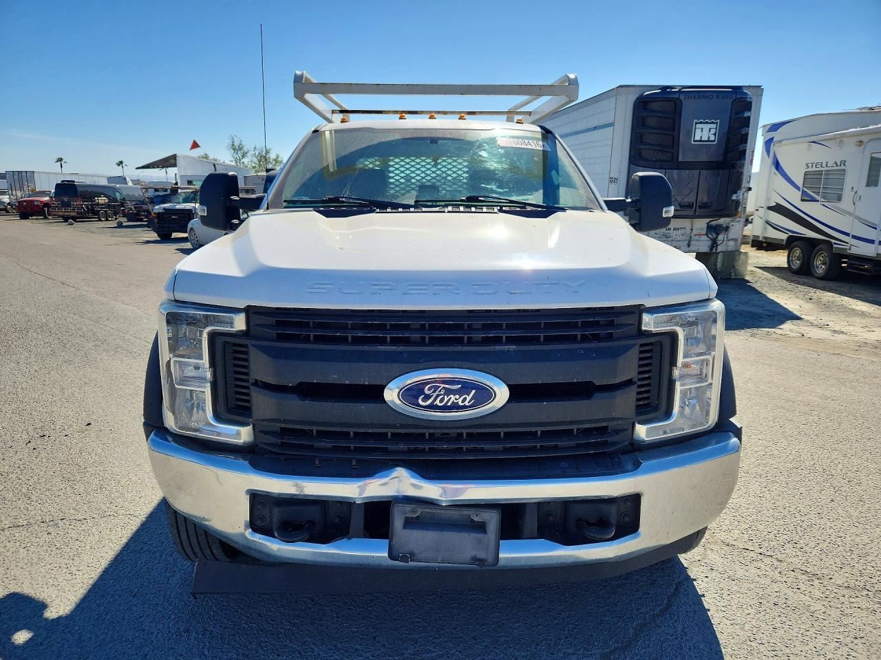 2019 Ford F450 Super Duty Flatbed Truck - Фото 5
