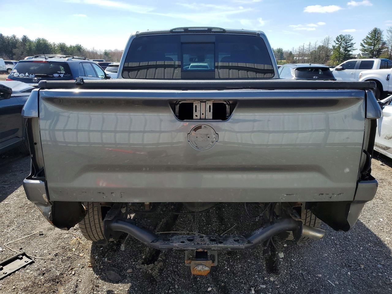 2018 Nissan Titan Sl - Image 6