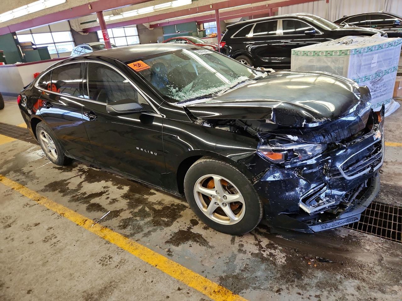 2017 Chevrolet Malibu Ls - Фото 4