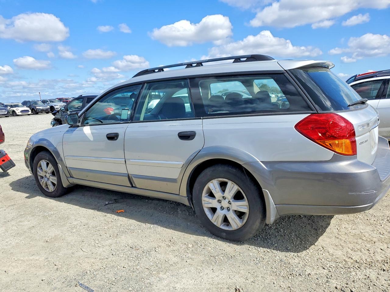 2005 Subaru Legacy Outback 2.5I - Фото 2