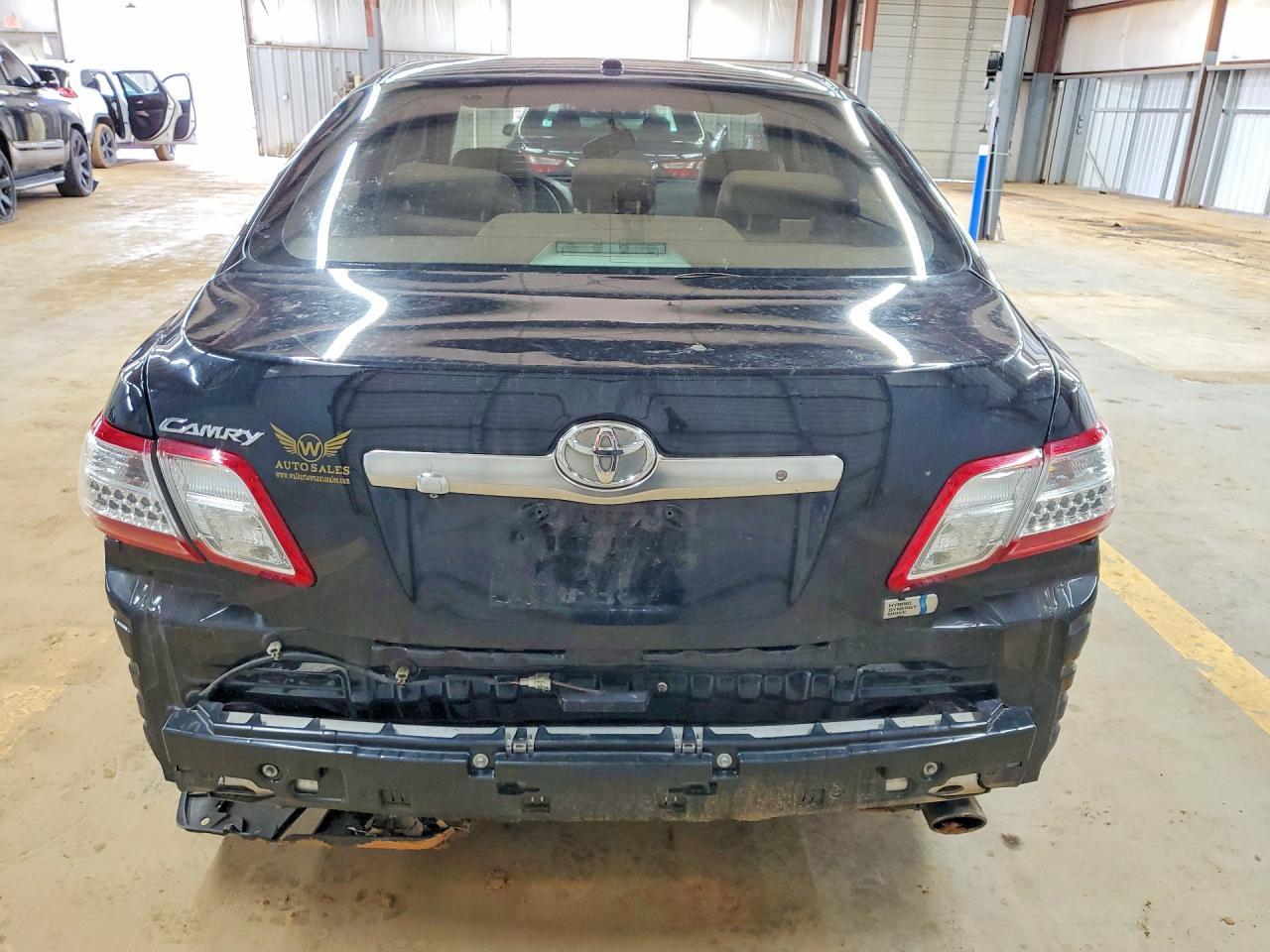 2010 Toyota Camry Hybrid Base - Фото 6