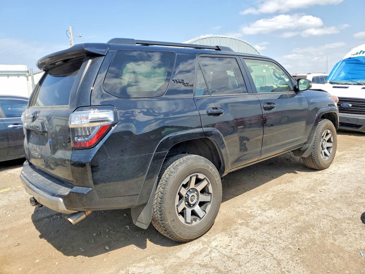 2023 Toyota 4Runner Trd Off-Road Premium - Фото 3