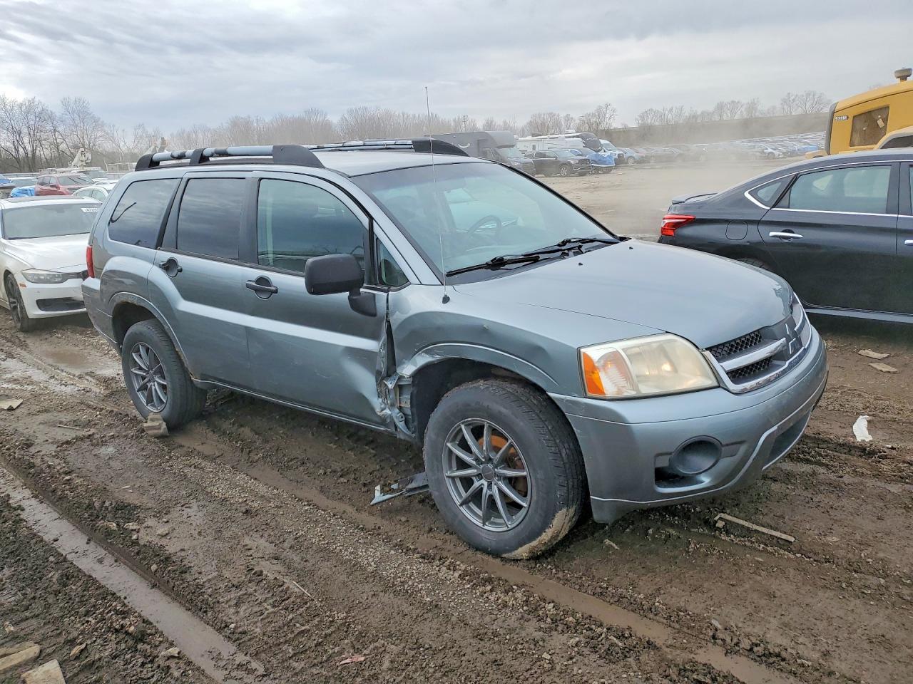 2008 Mitsubishi Endeavor Ls - Image 4