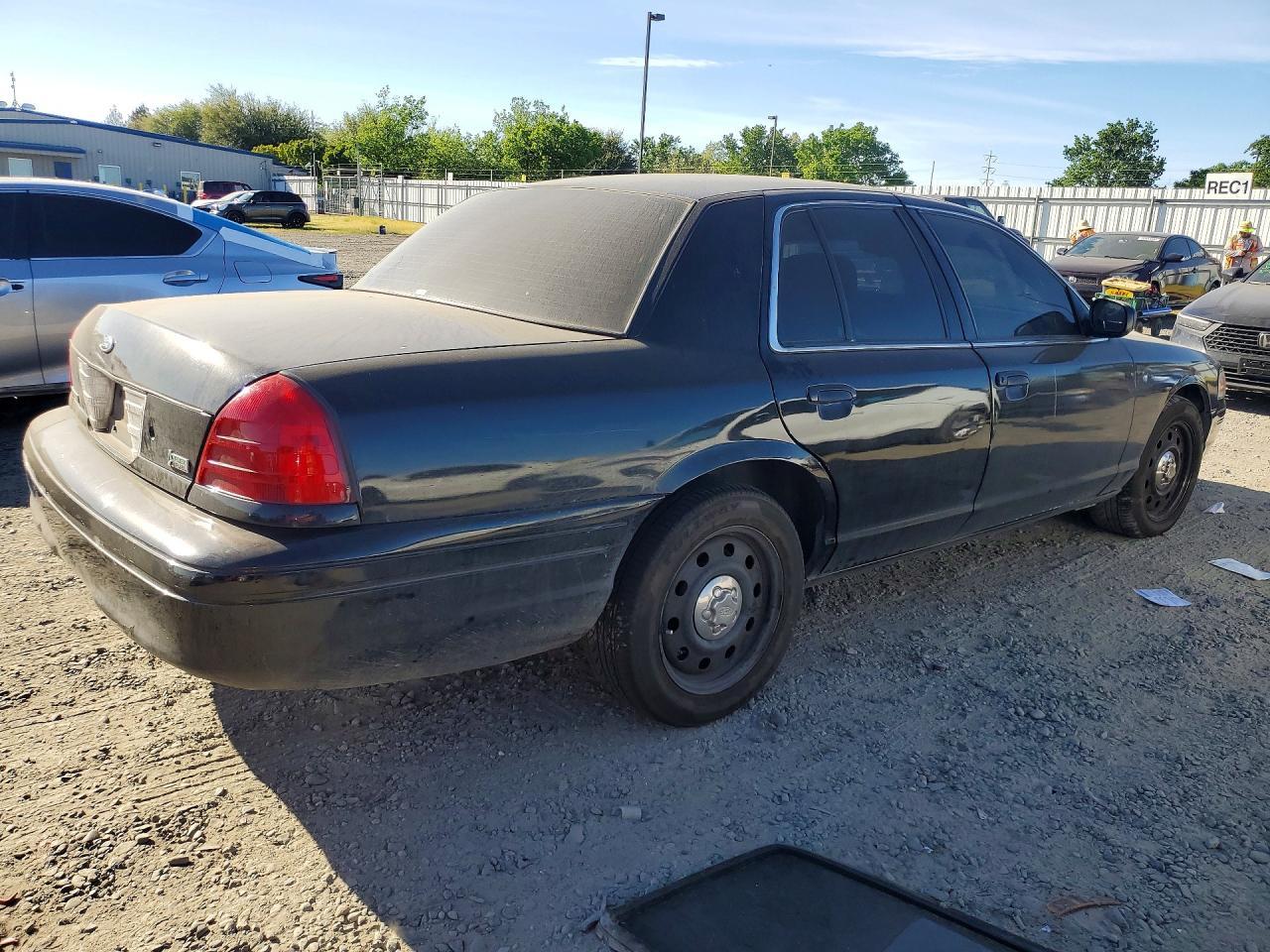 2011 Ford Crown Victoria Police Interceptor - Image 3