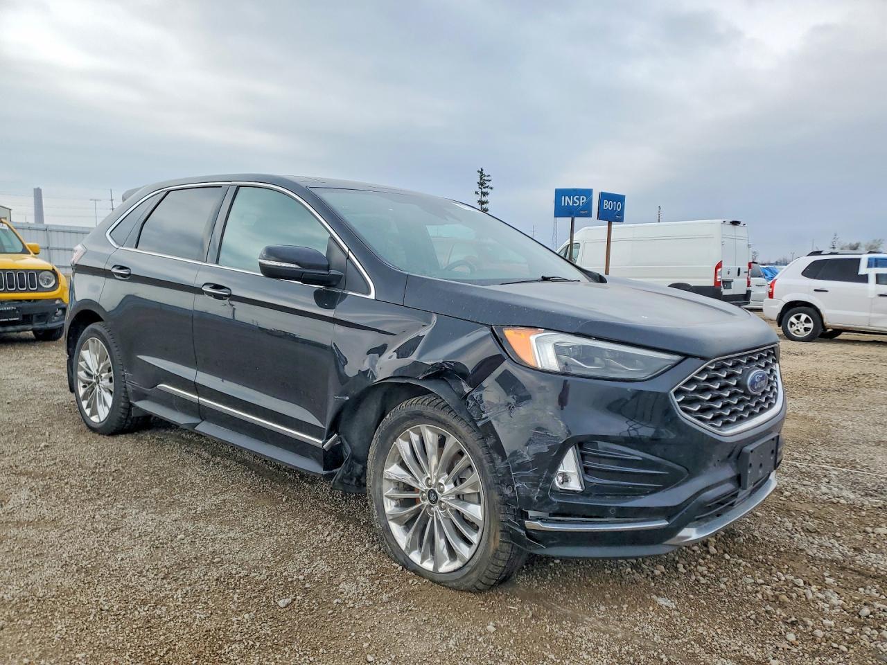 2021 Ford Edge Titanium - Фото 4