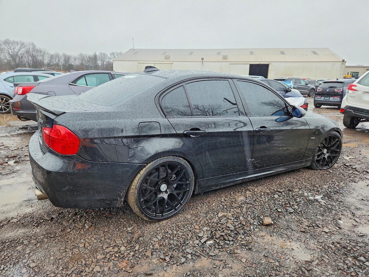 2010 BMW 335 I - Фото 3