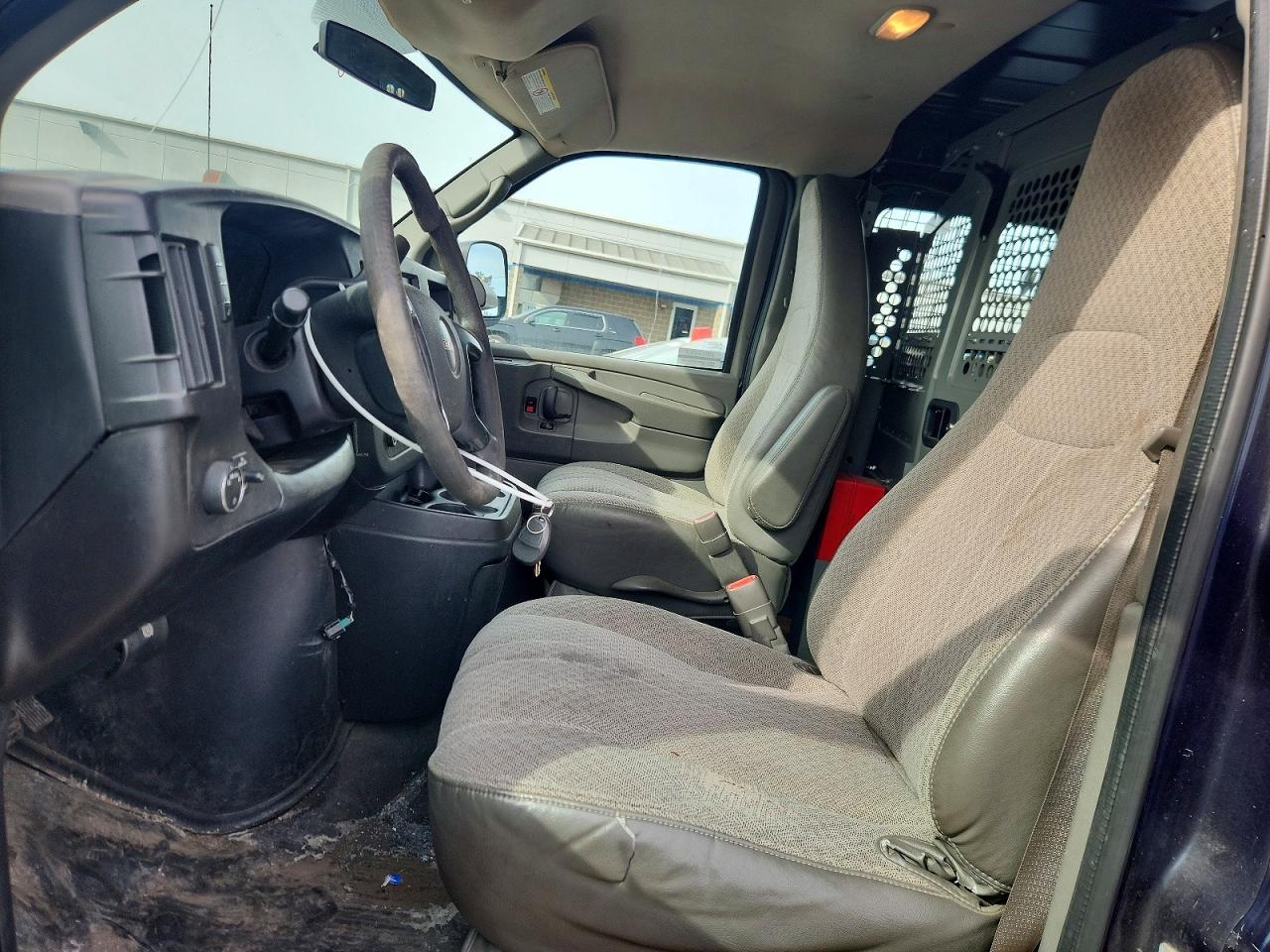 2012 GMC Savana G2500 - Фото 7