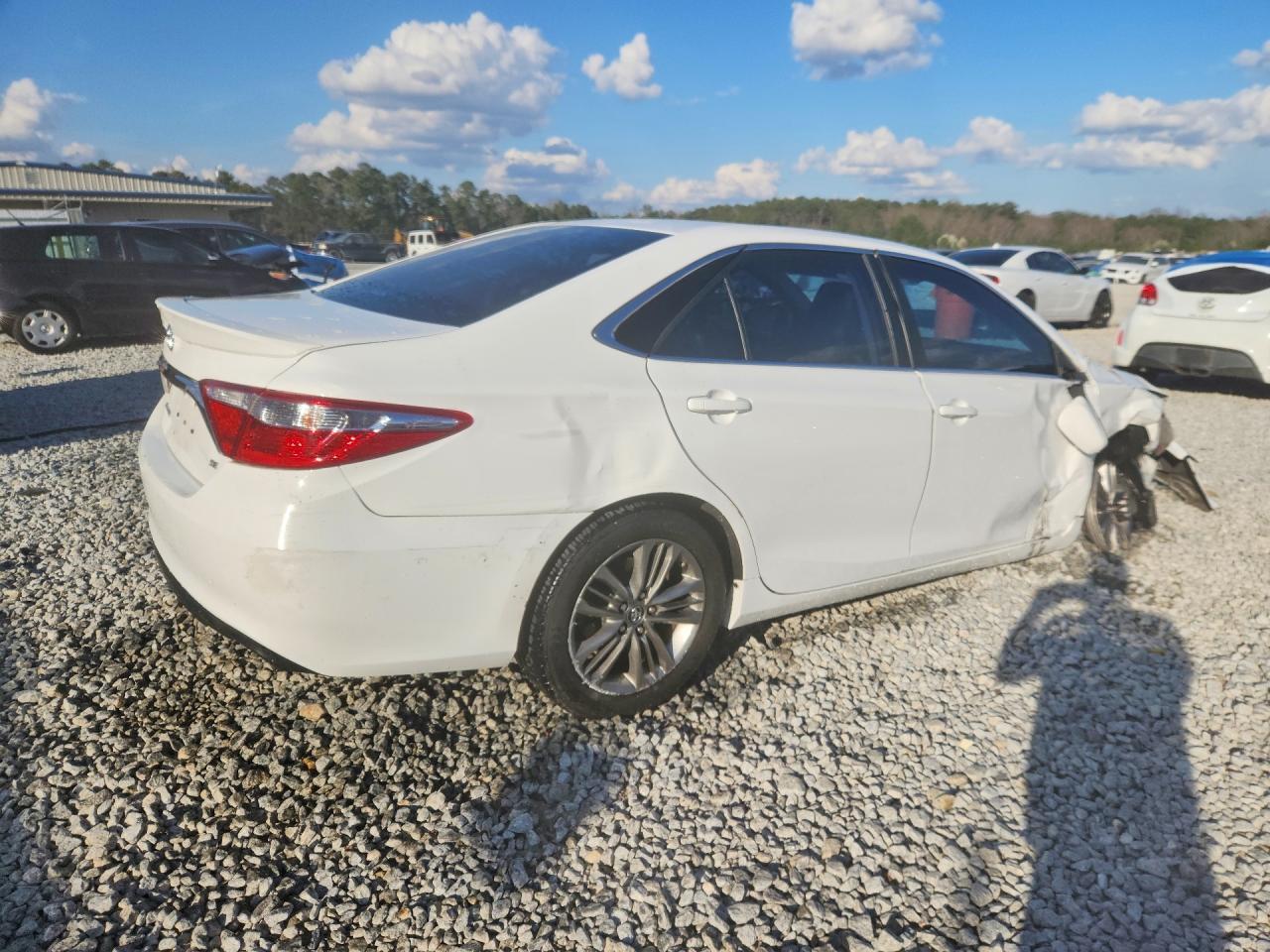 2017 Toyota Camry Se - Фото 3