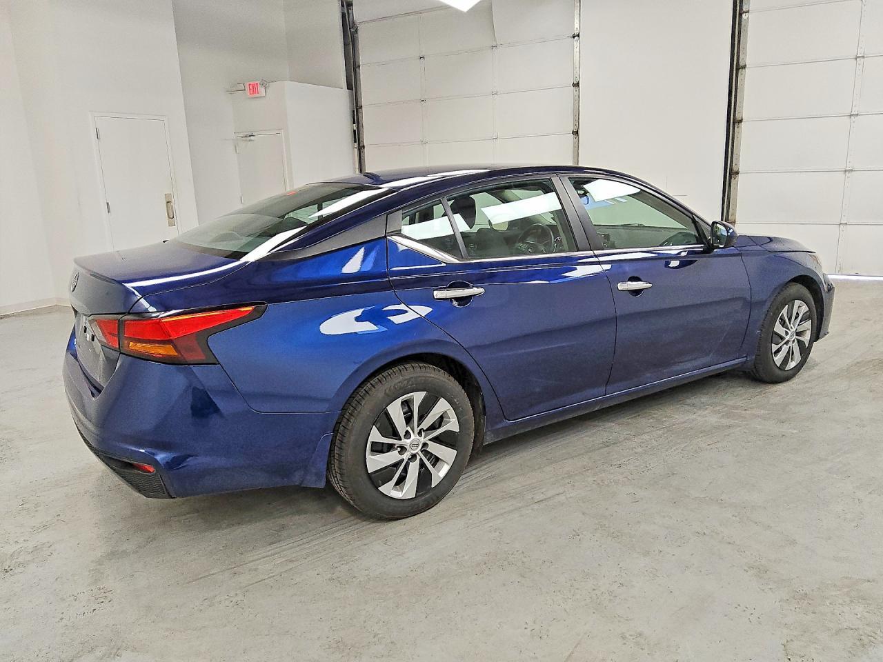 2023 Nissan Altima 2.5 S - Фото 3