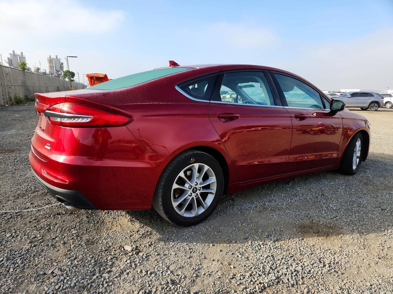 2019 Ford Fusion Se - Image 3