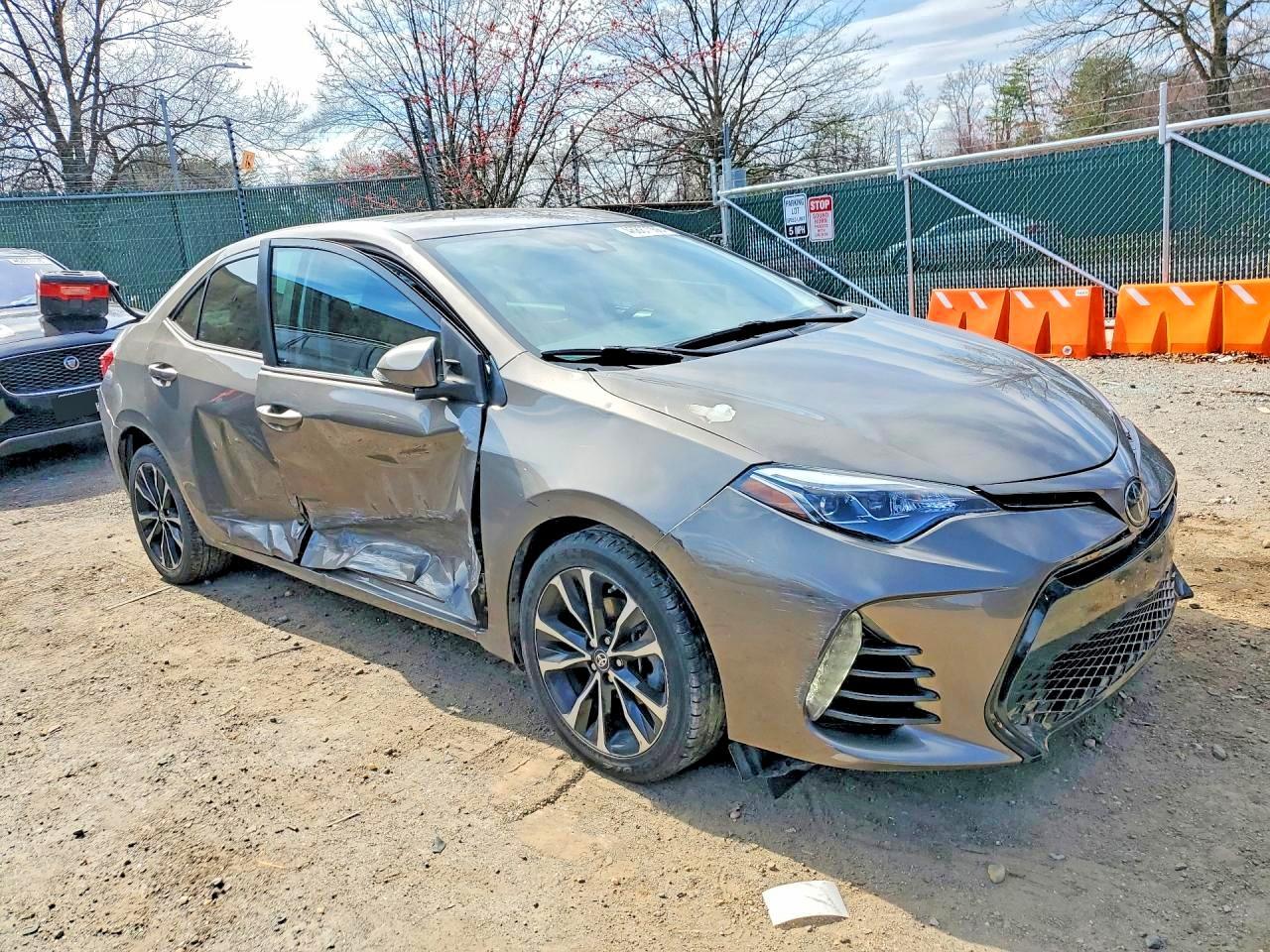 2018 Toyota Corolla Se - Image 4
