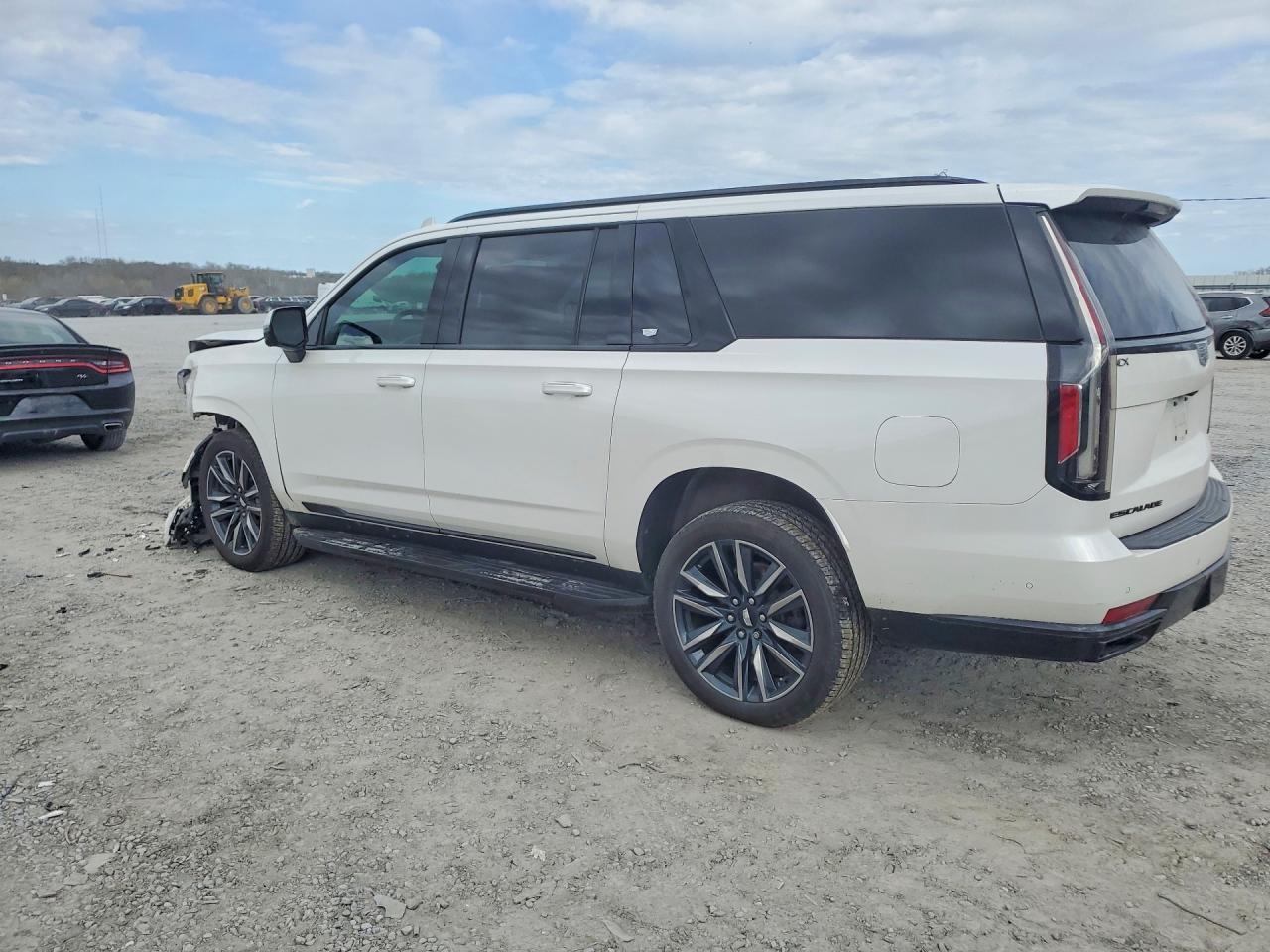 2021 Cadillac Escalade Esv Sport - Фото 2