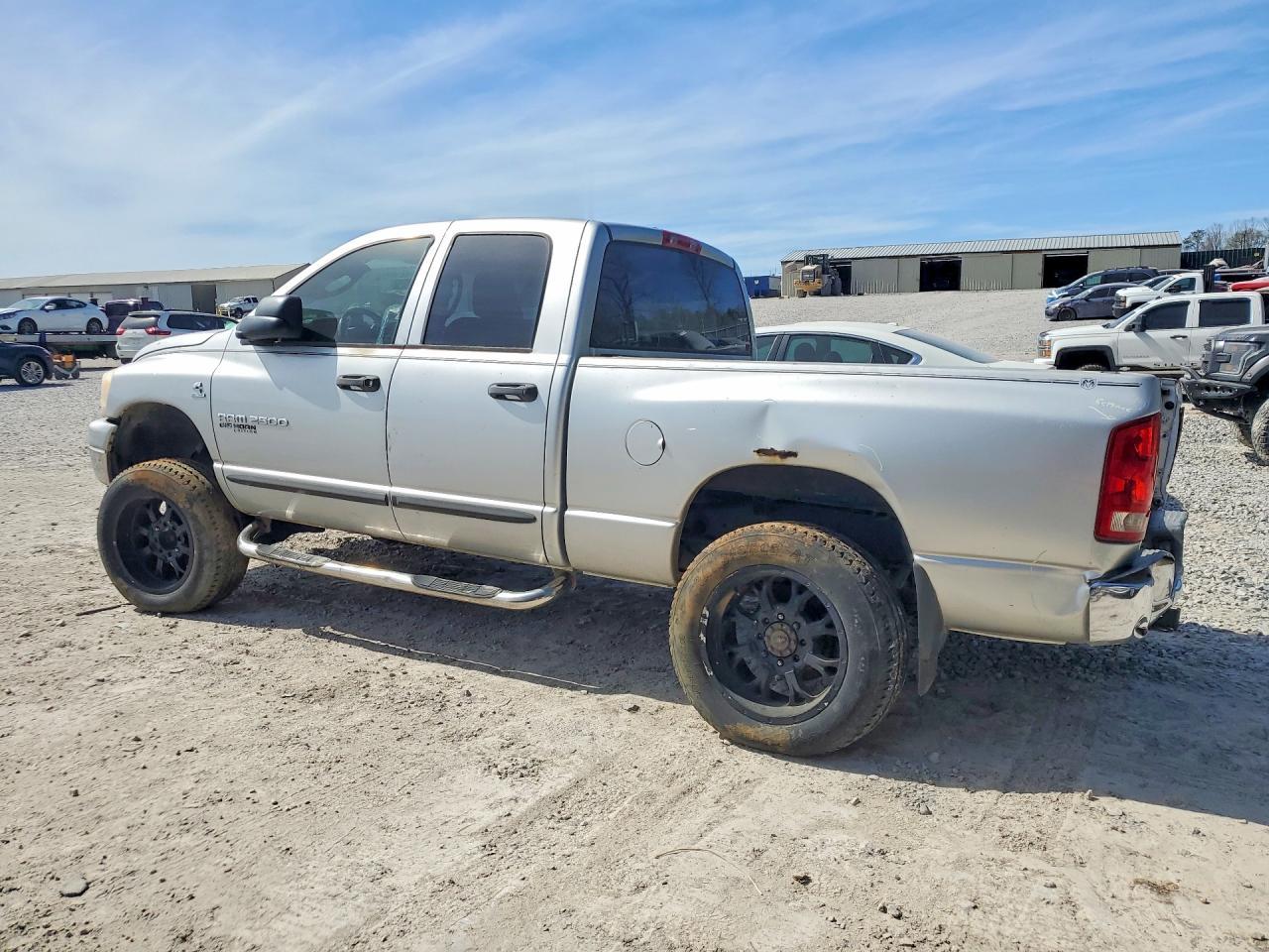 2006 Dodge Ram 2500 St - Фото 2