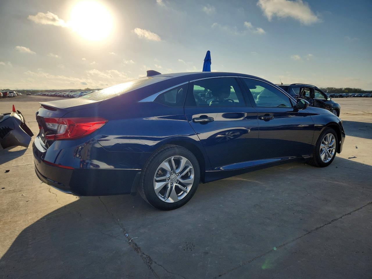 2019 Honda Accord Lx - Фото 3