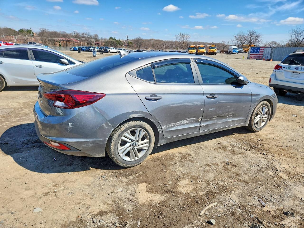 2019 Hyundai Elantra Sel - Фото 3