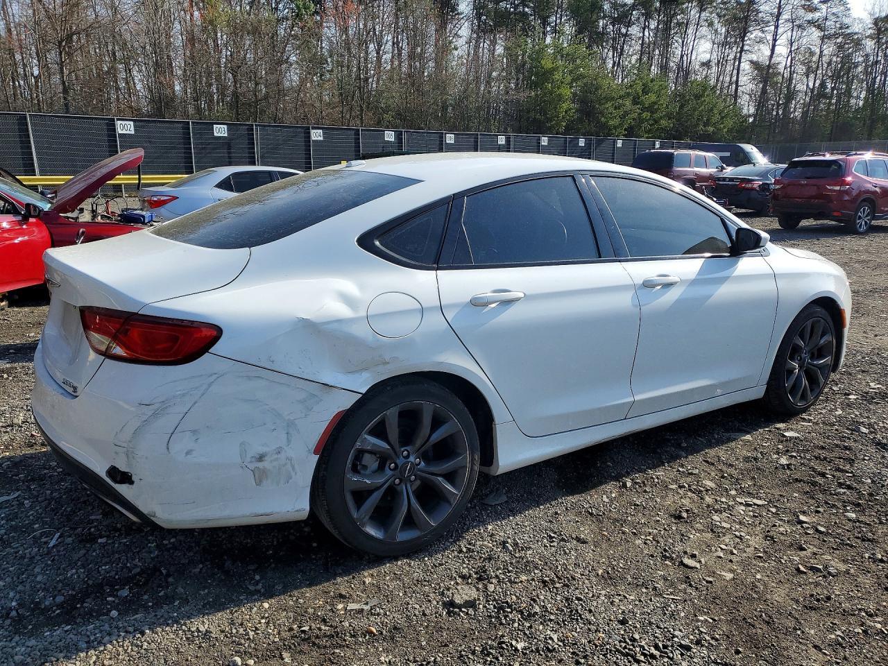 2016 Chrysler 200 S - Фото 3