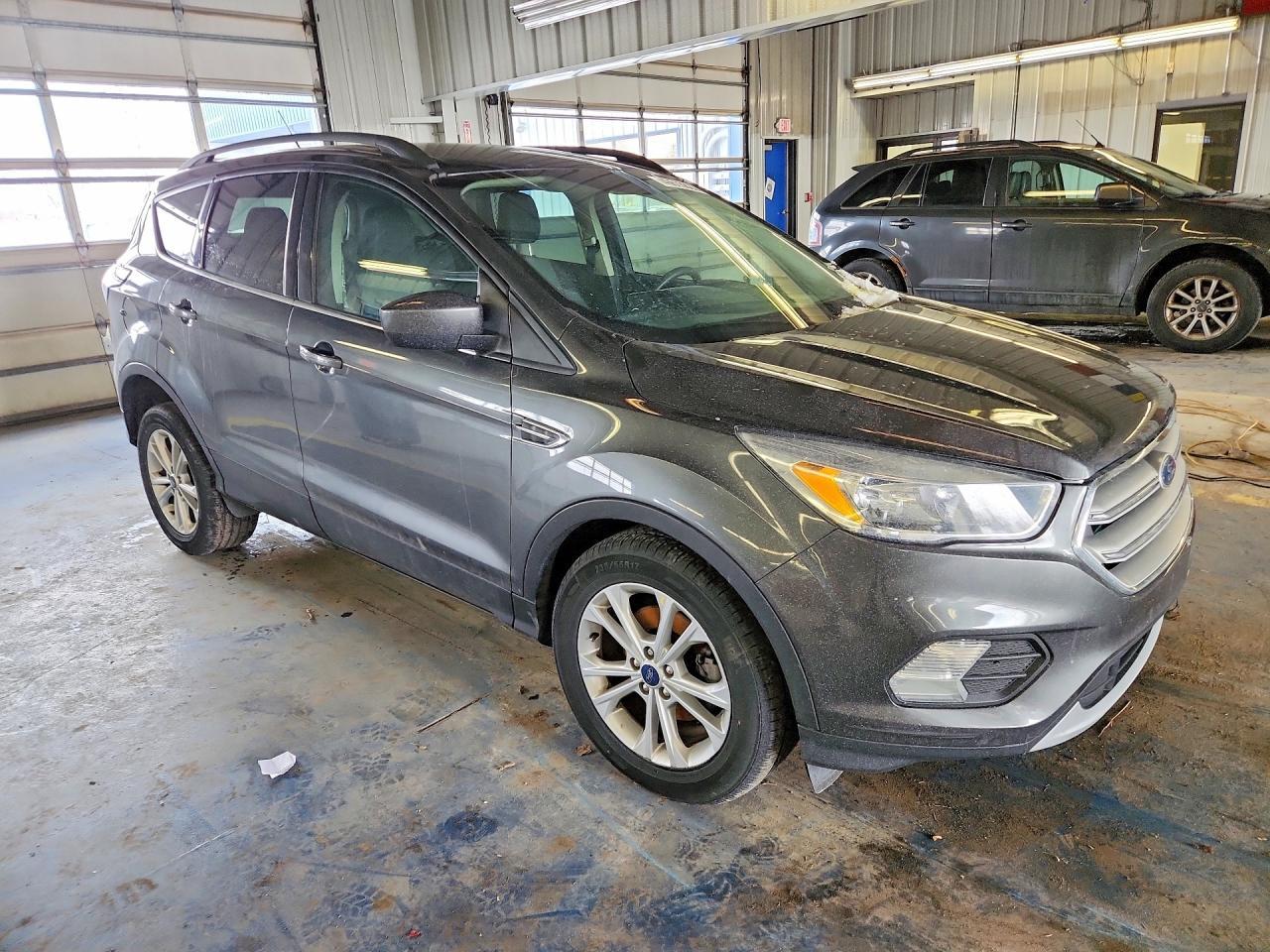 2018 Ford Escape Se - Фото 4
