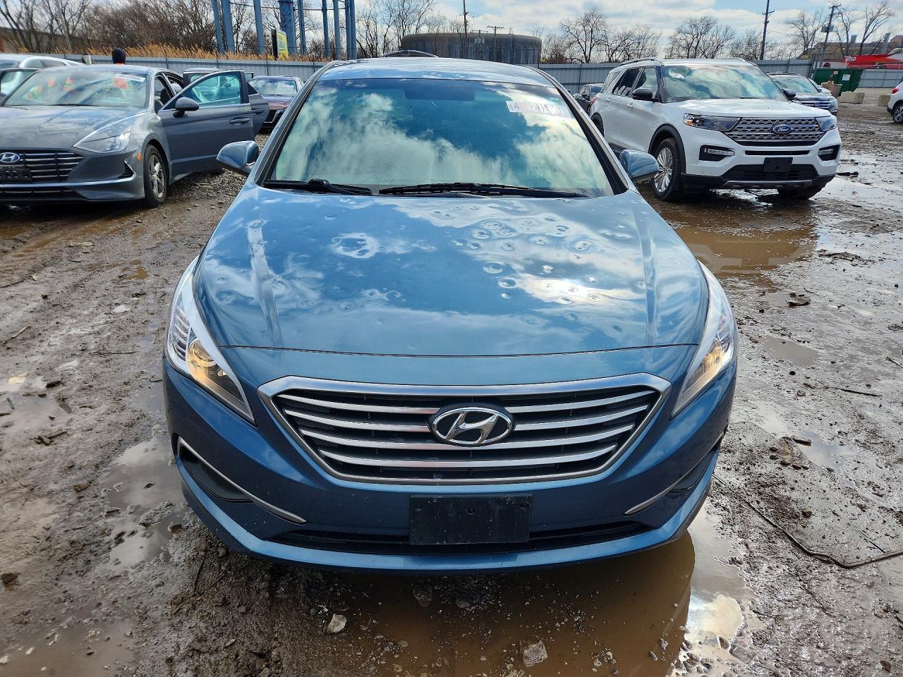 2017 Hyundai Sonata Base - Image 5