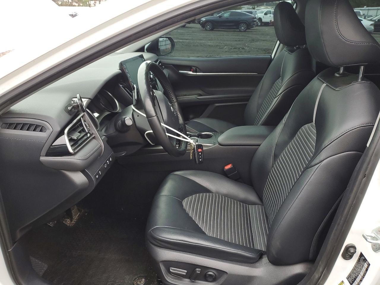 2021 Toyota Camry Se - Image 7