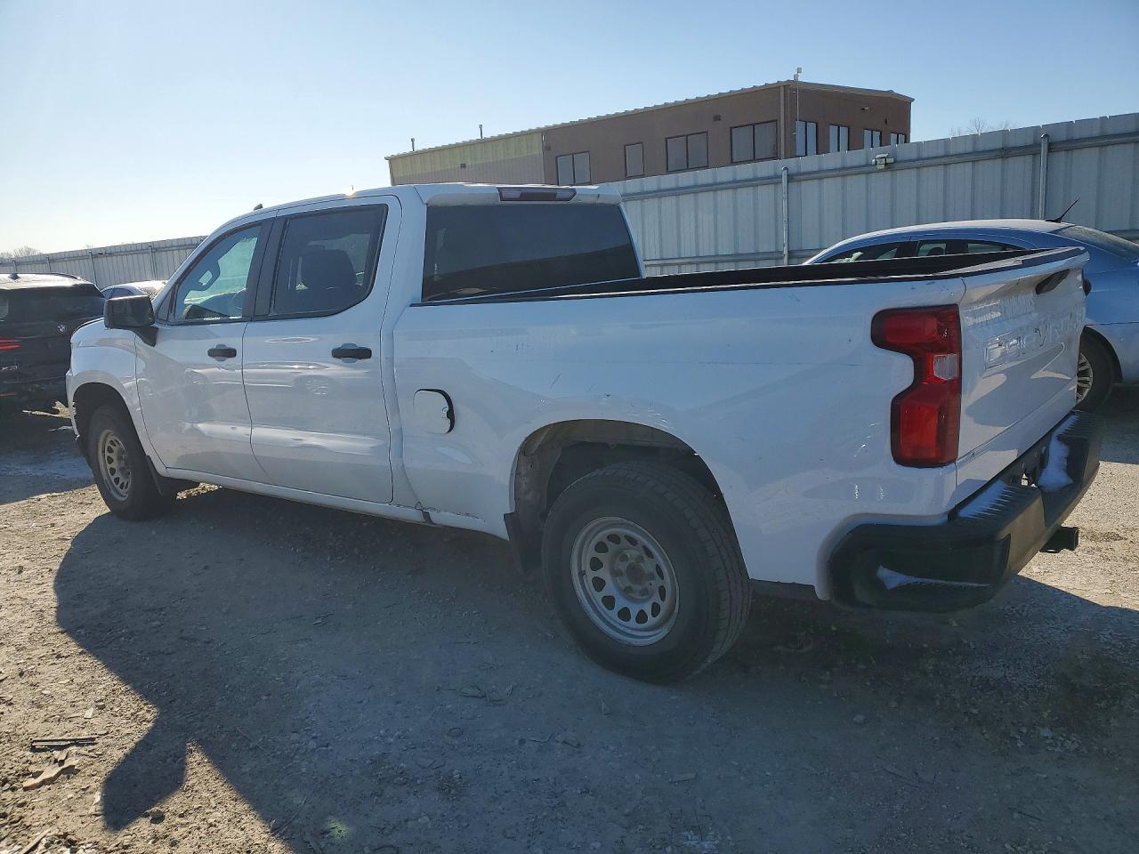2019 Chevrolet Silverado 1500 - Фото 2