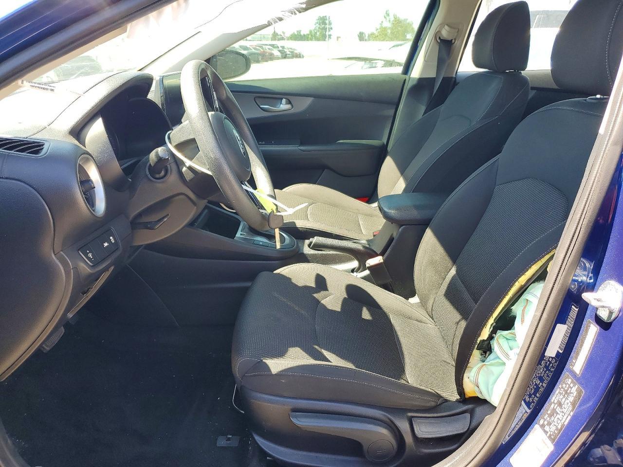 2019 Kia Forte Lxs - Image 7