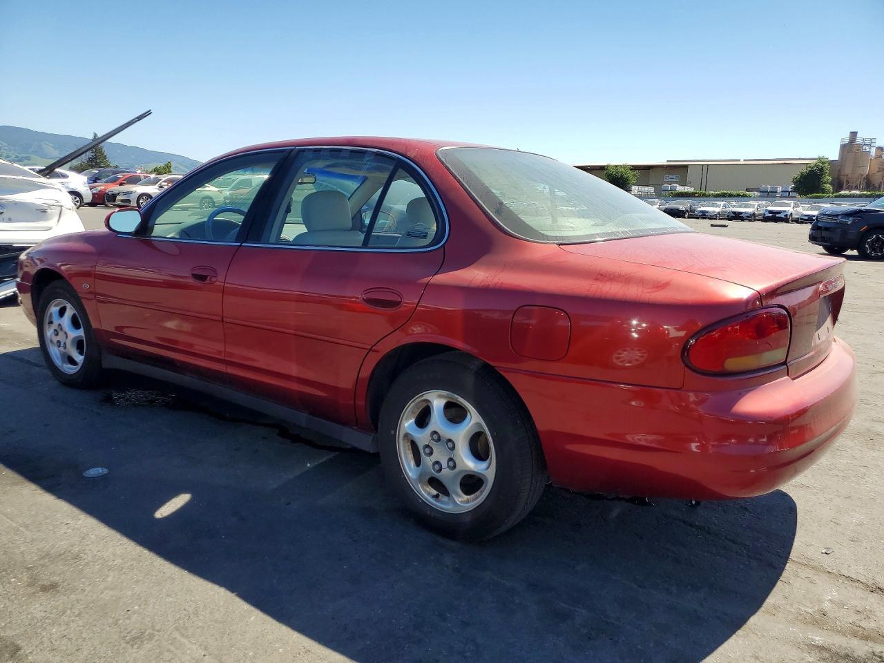 1999 Oldsmobile Intrigue Gl - Image 2