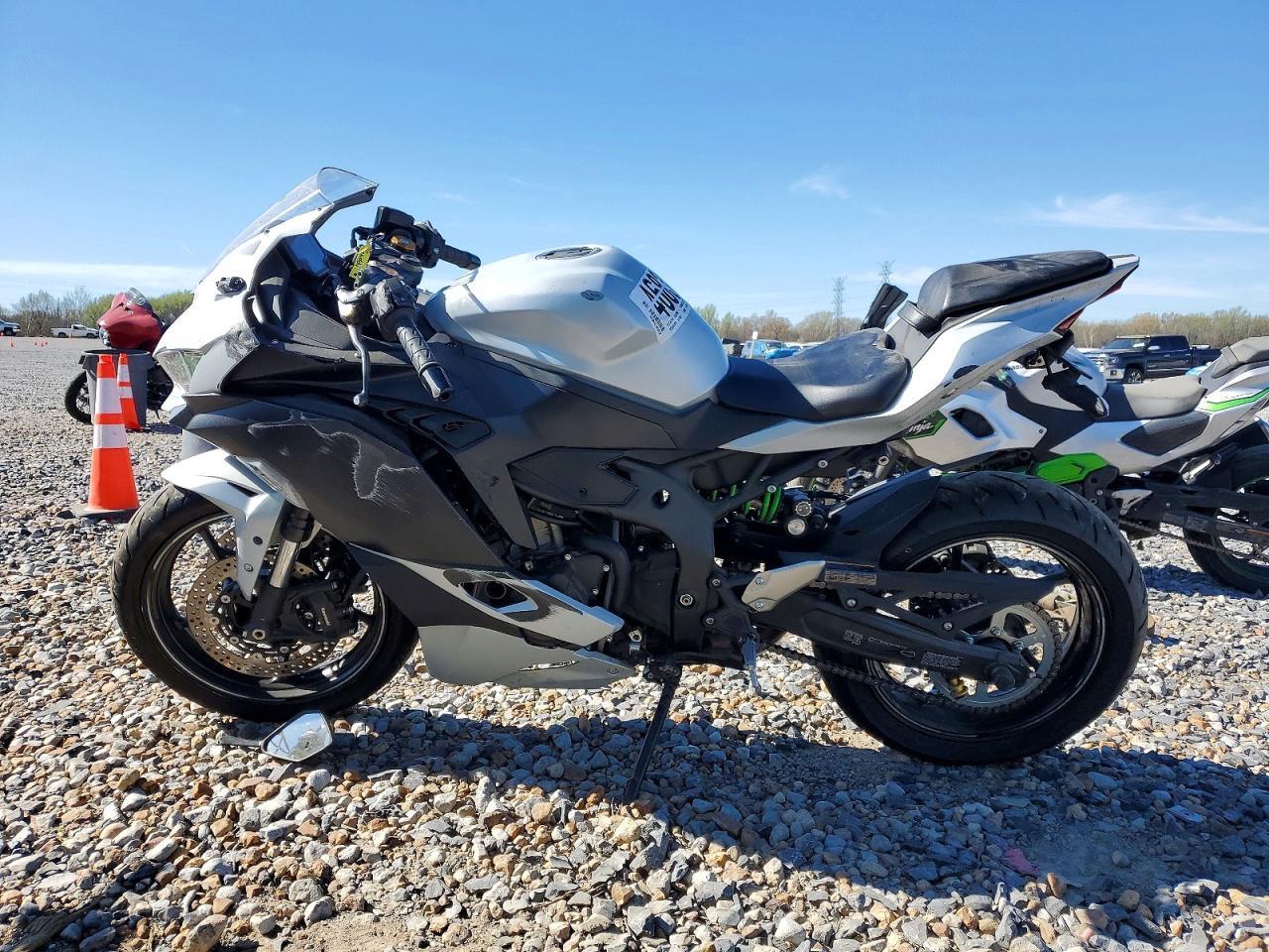 2025 Kawasaki Zx400 S - Фото 3