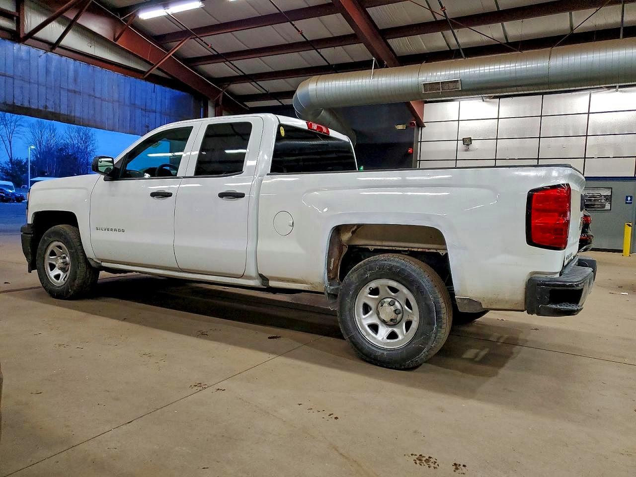 2014 Chevrolet Silverado K1500 - Фото 2