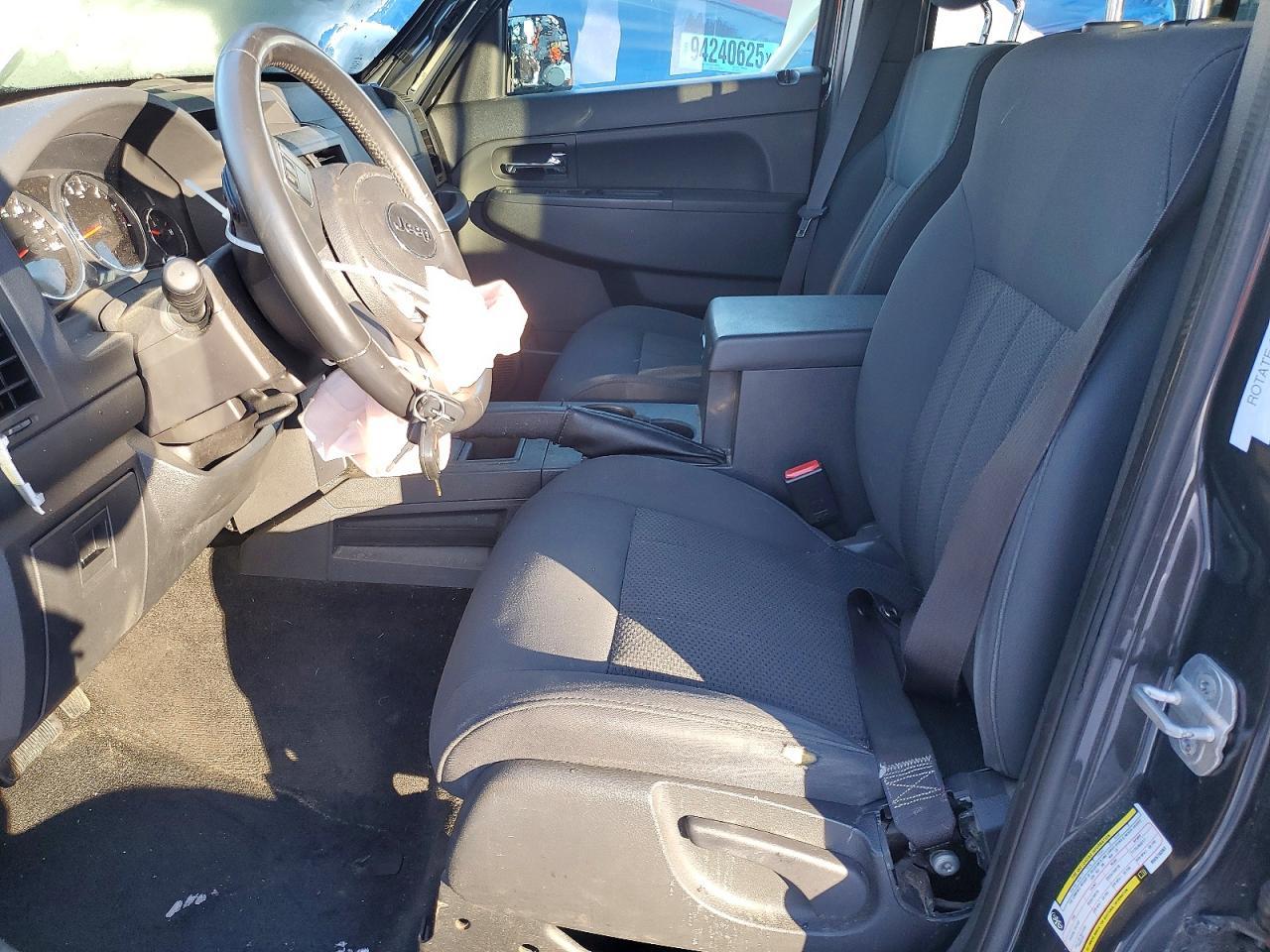 2011 Jeep Liberty Sport - Фото 7