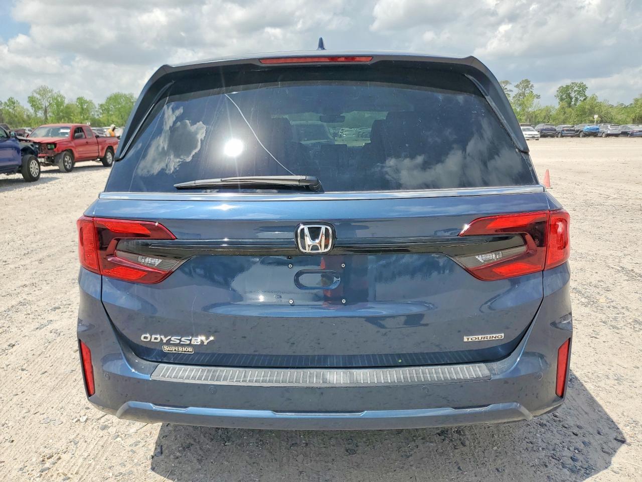 2026 Honda Odyssey Touring - Image 6