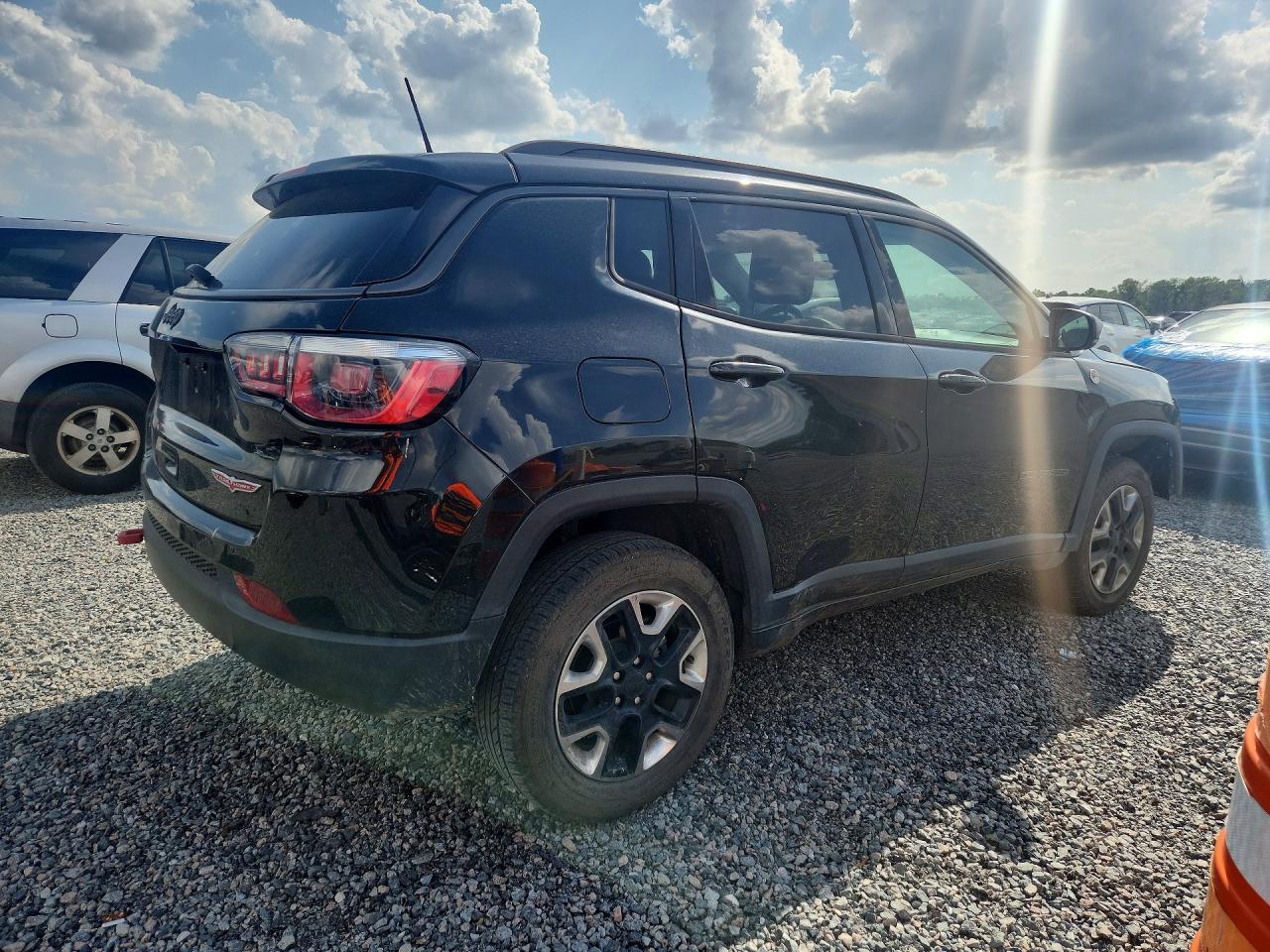 2018 Jeep Compass Trailhawk - Фото 3