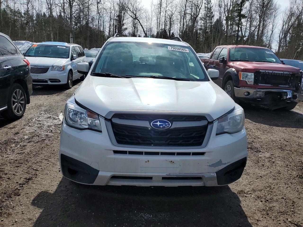 2017 Subaru Forester 2.5I - Image 5