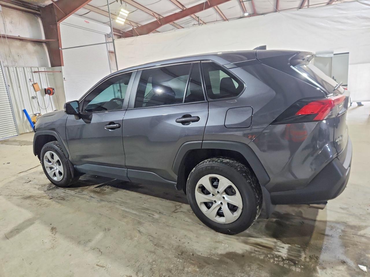2025 Toyota Rav4 Le - Фото 2