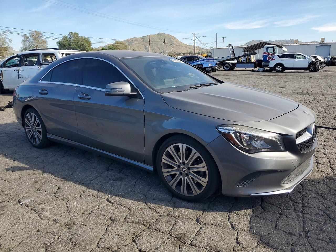 2018 Mercedes-Benz Cla250 - Фото 4