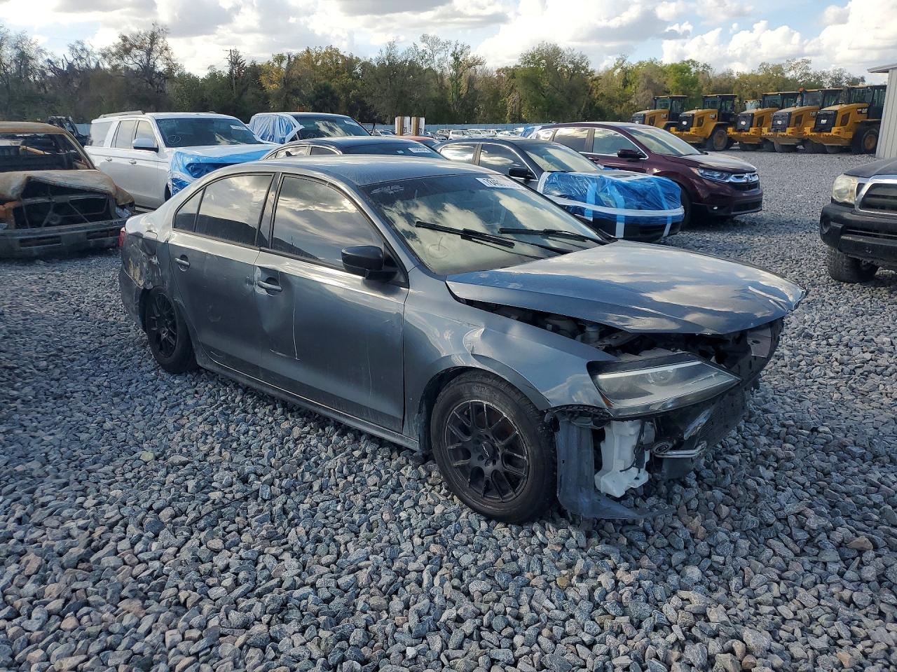 2016 Volkswagen Jetta S - Image 4